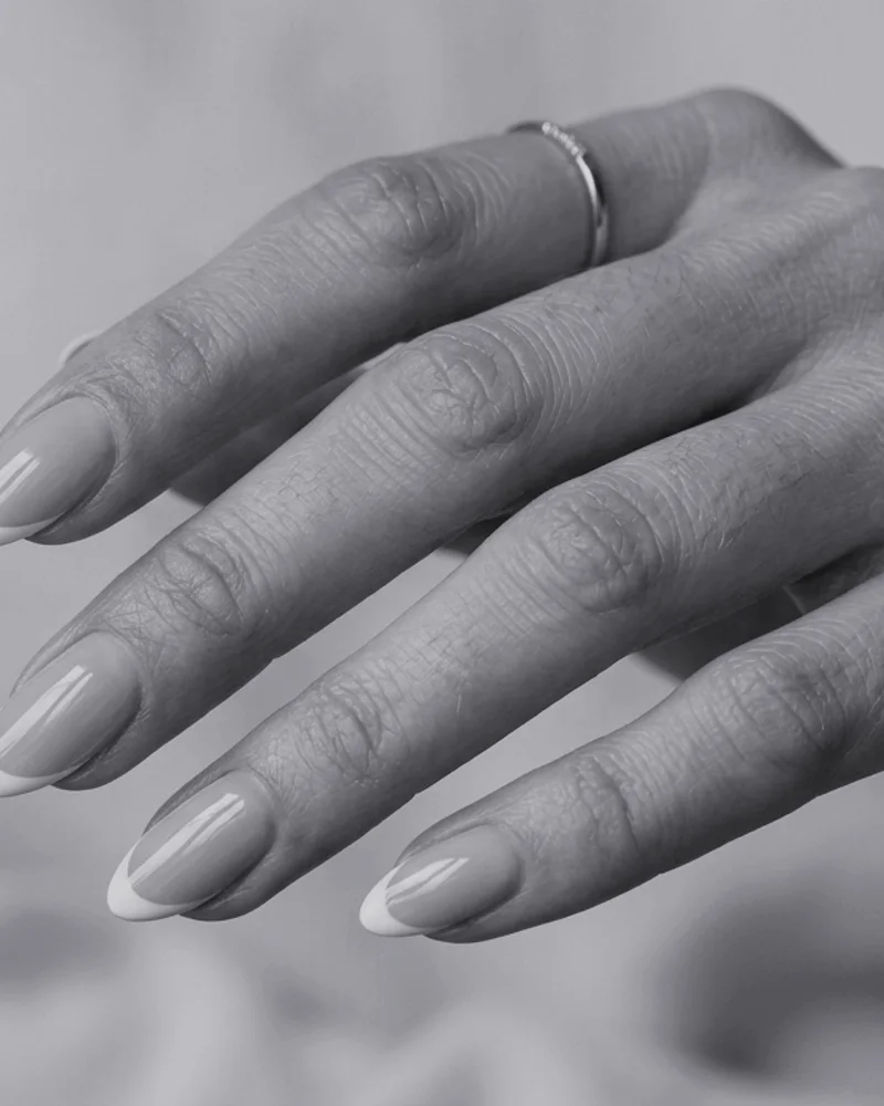 Black Nails Style 16: Fine Stippled Granite Wash on oval nails