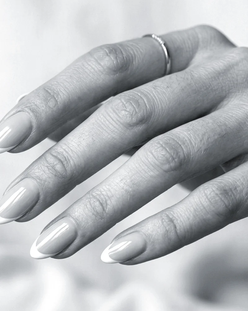 Silver Nails Style 4: Soft Ombre Whisper